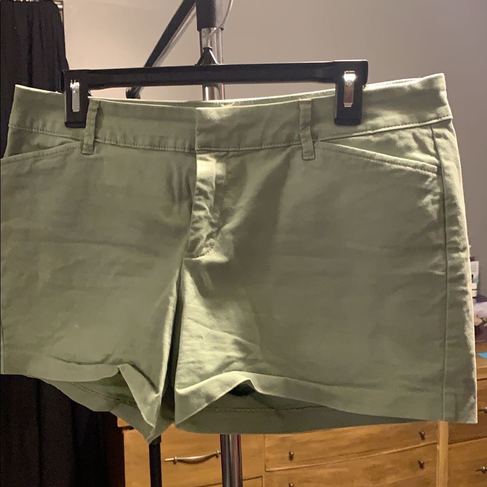 Old navy green chino shorts